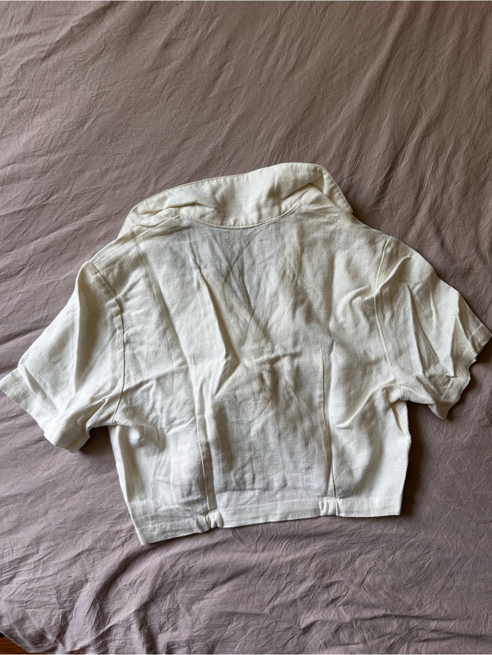 Brandy Melville Cream Cropped Short-Sleeve Blazer - Picture 2 of 3